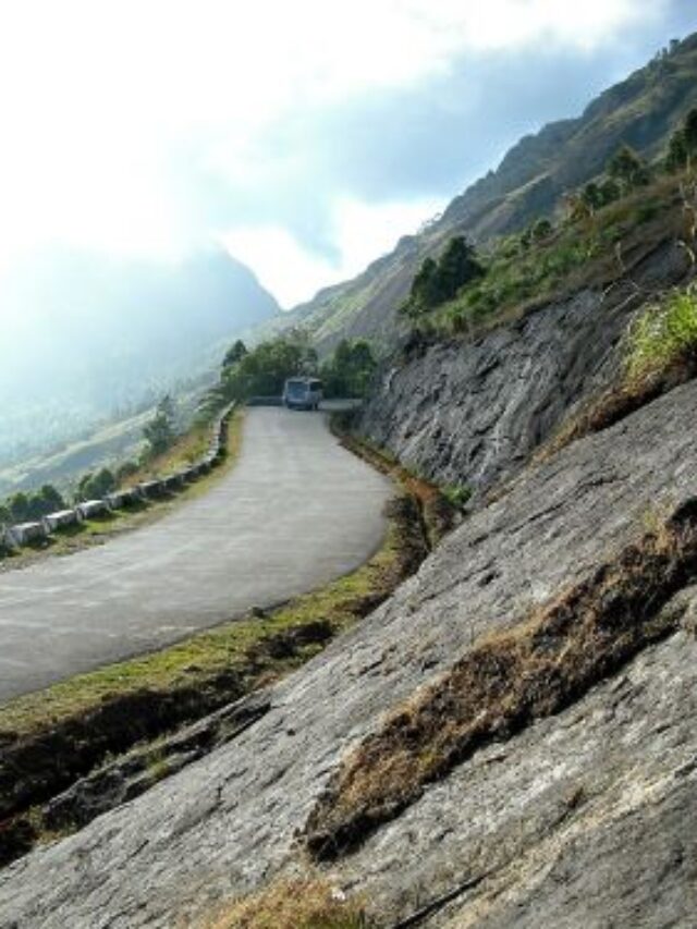 Top 5 Best Monsoon Destinations in India in Hindi